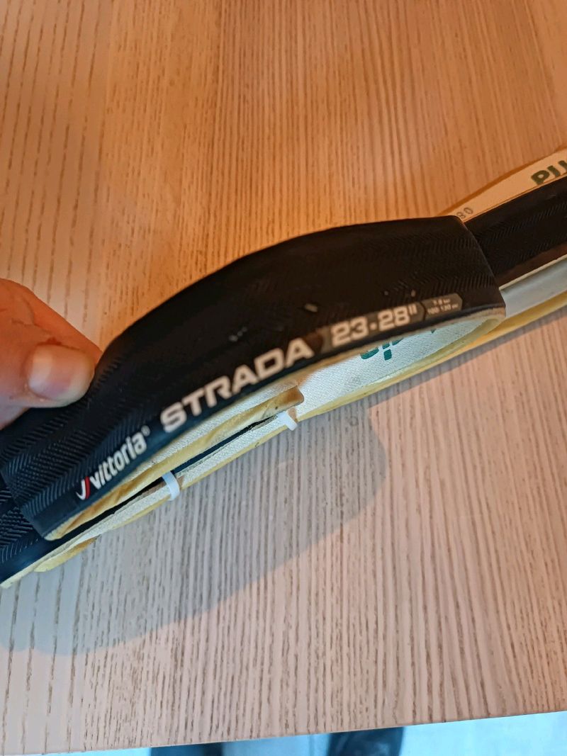 Used Vittoria stradda 2015 Tyres & Tubes