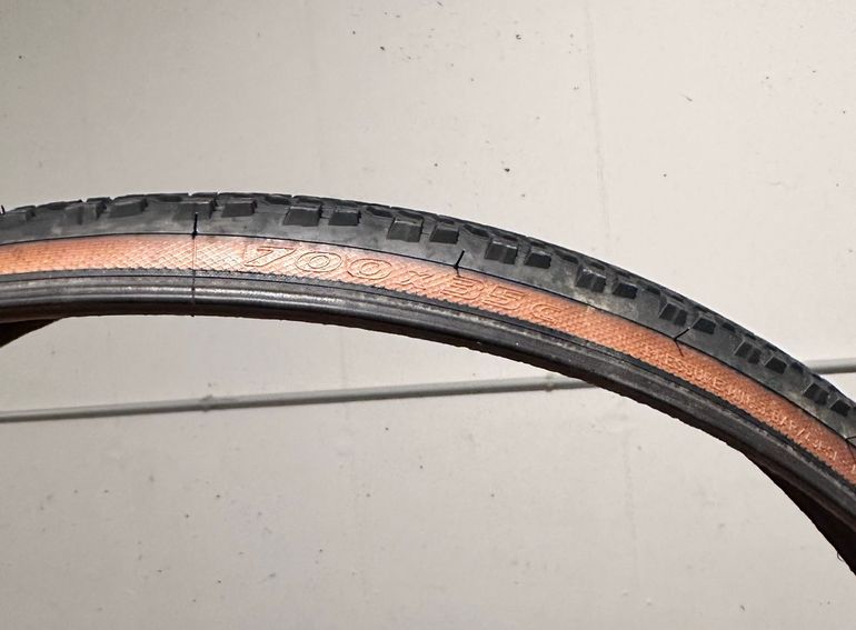 Used Pirelli Cinturato RC 35c 2024 bike — image 4 of 4
