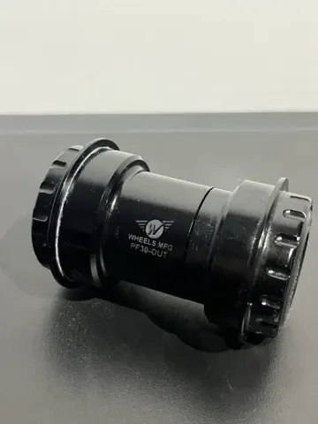 Używany Wheels MFG PF30 2025 Drivetrain & Pedals