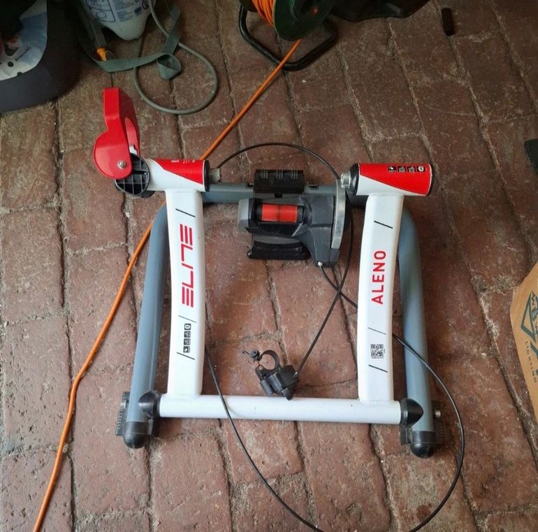 Turbo Trainer Elite Aleno Smart Garmin Elite Aleno 2019