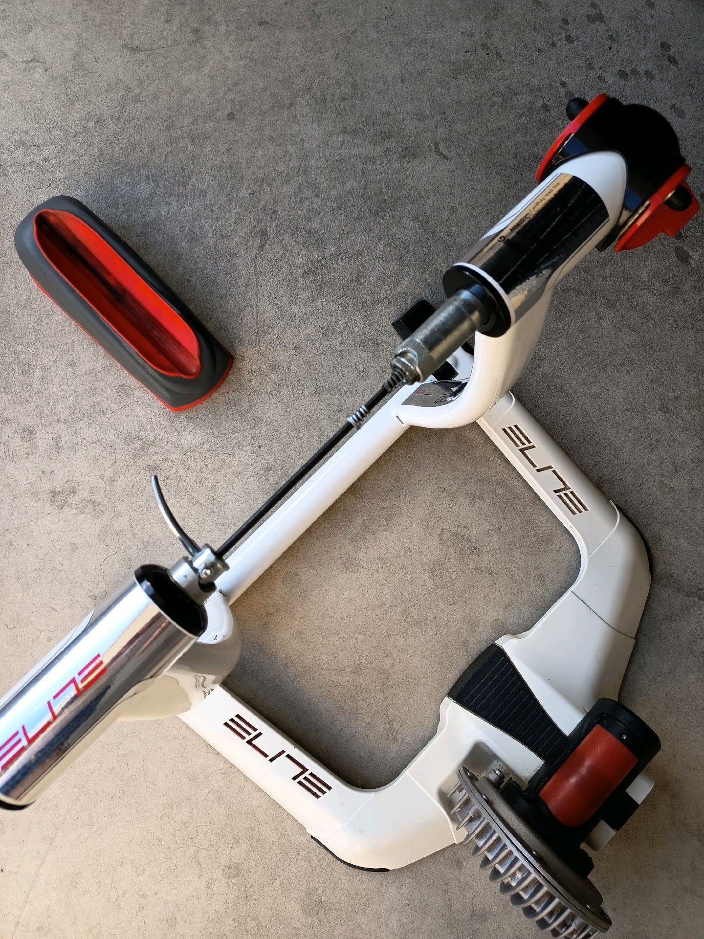 Turbo Trainer Elite Qubo Power Fluid Trainer Rear Wheel Elite Qubo