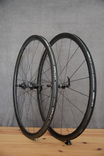 Used Ffwd Fast Forward F3R Carbon Clincher bike — image 8 of 9