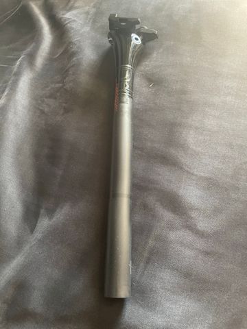 Used Deda Superleggero 2025 bike — image 3 of 4