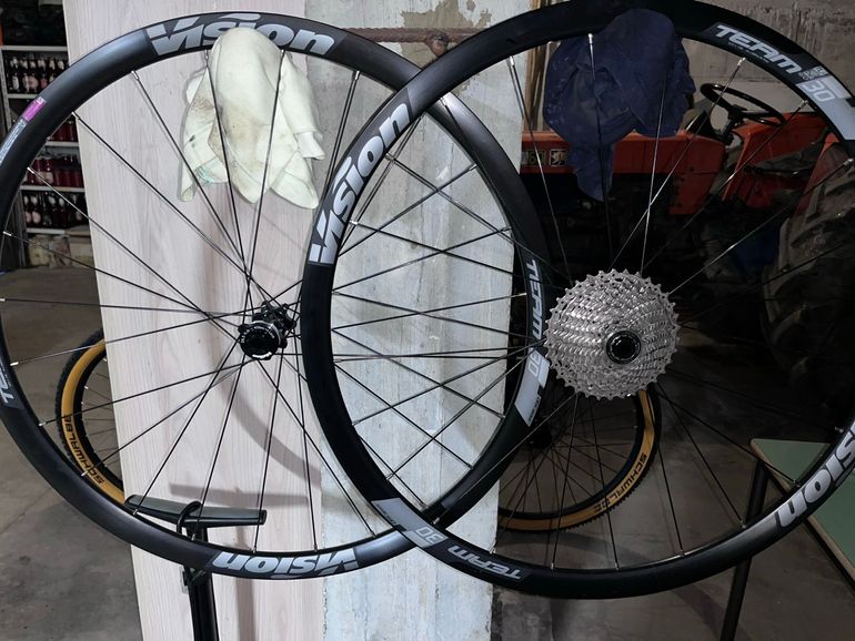 Gebrauchtes Vision Team 30 disc Center Lock 2023 bike — Bild 1 von 4