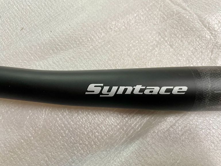 Brugt Syntace Vector Carbon 8° Flatbar 2024 bike — billede 2 af 4