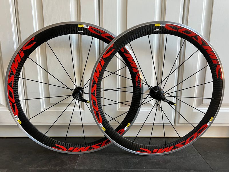 Used Mavic Like NEW! Cosmic SLS Carbon Wheels/28 Shimano Frehub 10/11/12 Speed 2016 Wheels