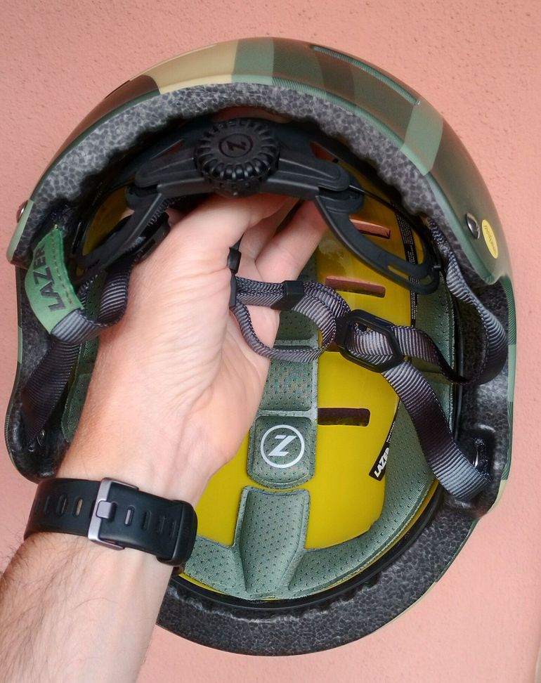 Used Lazer Armor 2.0 MIPS bike — image 7 of 7
