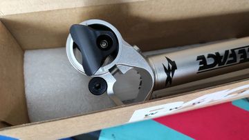 Tweedehands Race Face XY 2000 bike — afbeelding 2 van 3