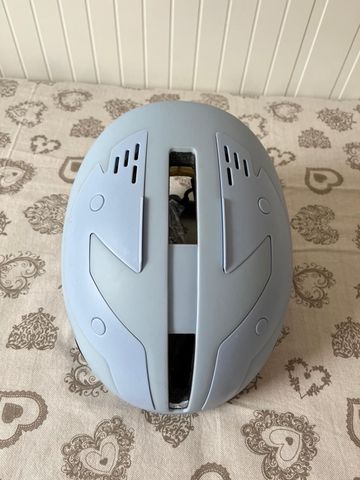 Used Pas Normal Studios Sweet Protection 2023 bike — image 3 of 5