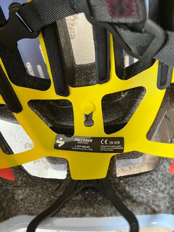 Used Pas Normal Studios Sweet Protection 2023 bike — image 5 of 5