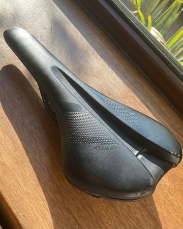 Gebrauchtes Giant Pro Contact Neutral Saddle 2020 Saddles & Seatposts