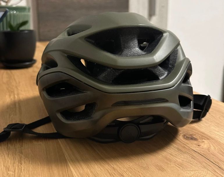 Used MET M138 bike — image 3 of 5