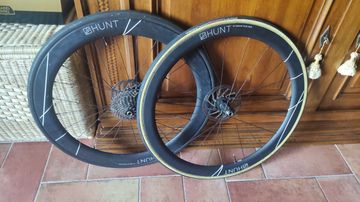 Used Hunt carbon disc 2022 Wheels