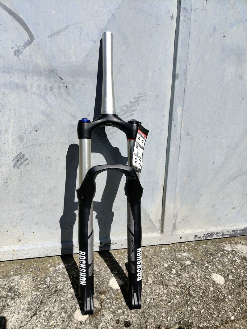 Käytetty RockShox sektor Fork