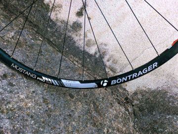Bontrager Mustang PRO TLR Boost bike usato — immagine 5 di 9