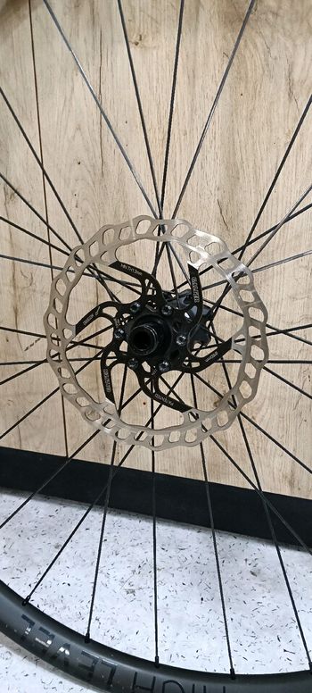Used high level MTB FIRST EDITION 2024 bike — image 5 of 7