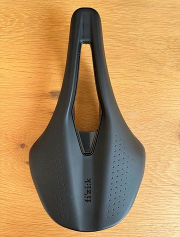 Used Fizik Tempo Argo R3 2023 Saddles & Seatposts