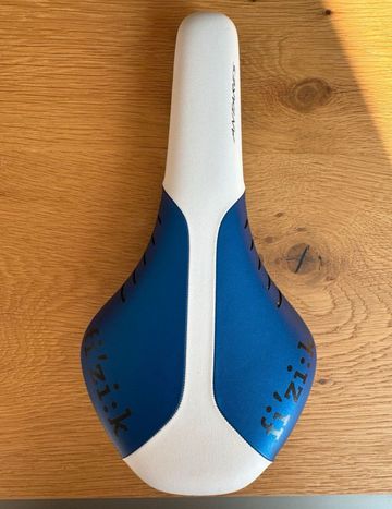 Used Fizik Antares R3 Carbon 2022 Saddles & Seatposts