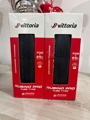Brugt Vittoria rubino pro 700x25 2025 Tyres & Tubes