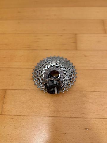 Brugt Shimano Sram kassette 2024 Drivetrain & Pedals