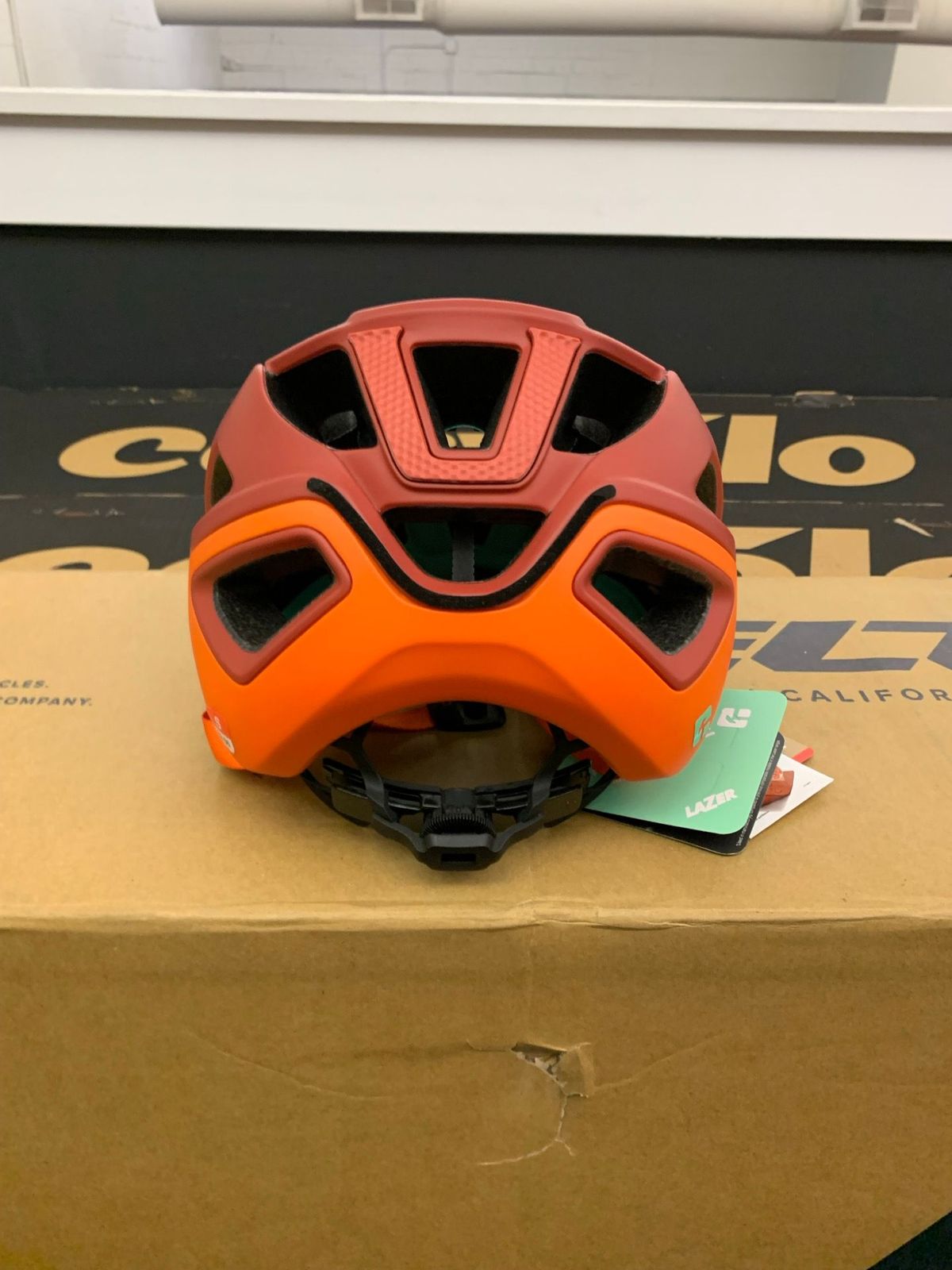 Lazer Jackal KinetiCore | buycycle
