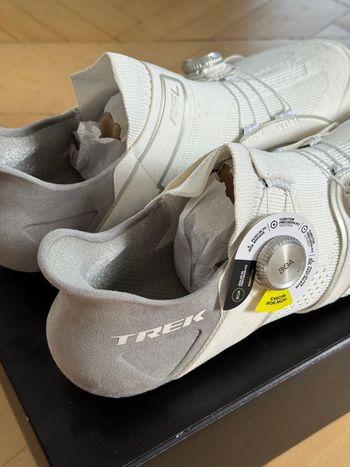 Used Trek Trek RSL Knit Road 2025 bike — image 6 of 10