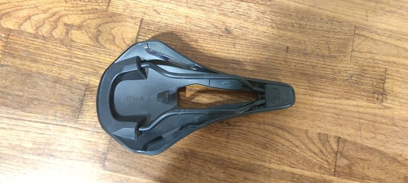 Used Fizik Argo Vento 2020 Saddles & Seatposts