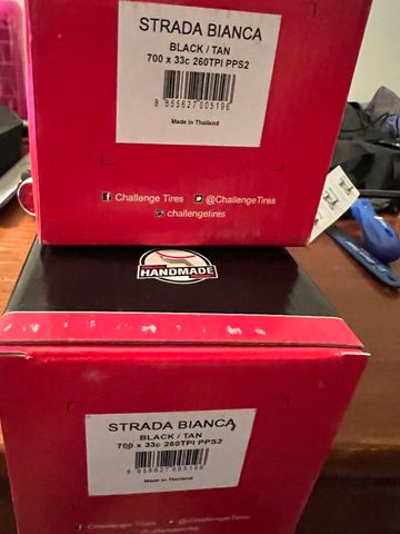 Used Challenge strada bianca 2025 bike — image 2 of 3