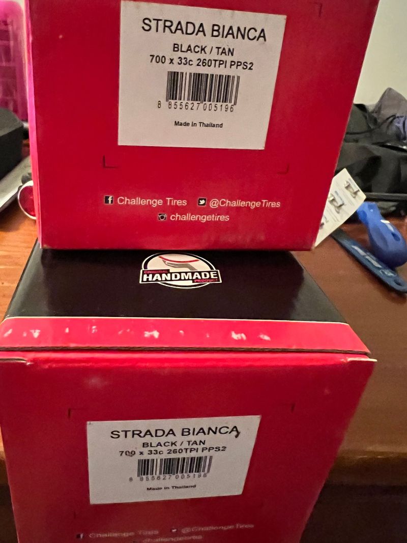 Used Challenge strada bianca 2025 bike — image 2 of 3