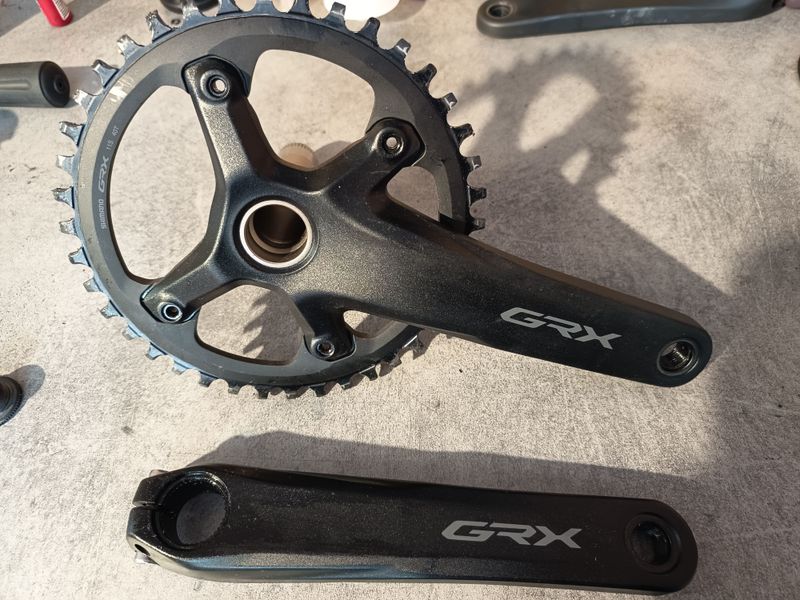 Shimano FC-RX600 42T 172.5 (11) 2023 Drivetrain & Pedals d'occasion