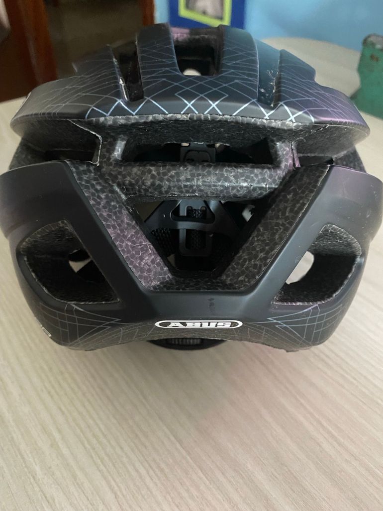 Brugt ABUS viantor mips 2025 bike — billede 3 af 4