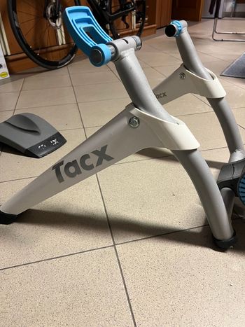 Used Tacx flow Smart 2020 bike — image 3 of 4