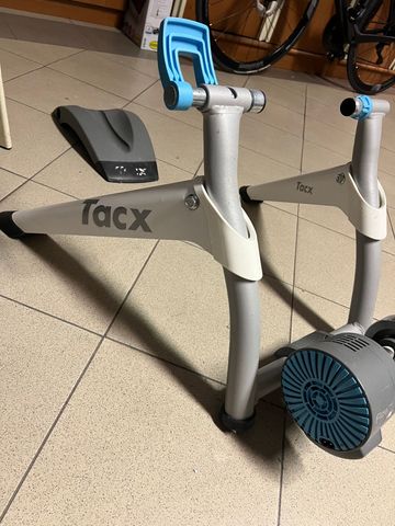Used Tacx flow Smart 2020 bike — image 2 of 4