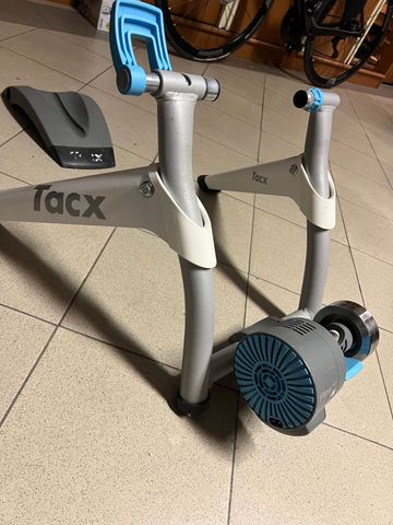Used Tacx flow Smart 2020 bike — image 1 of 4