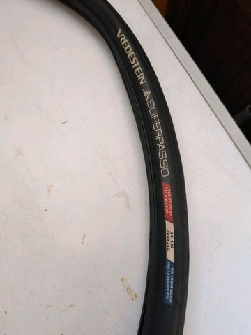 Brugt Vredestein Superpasso 2025 Tyres & Tubes