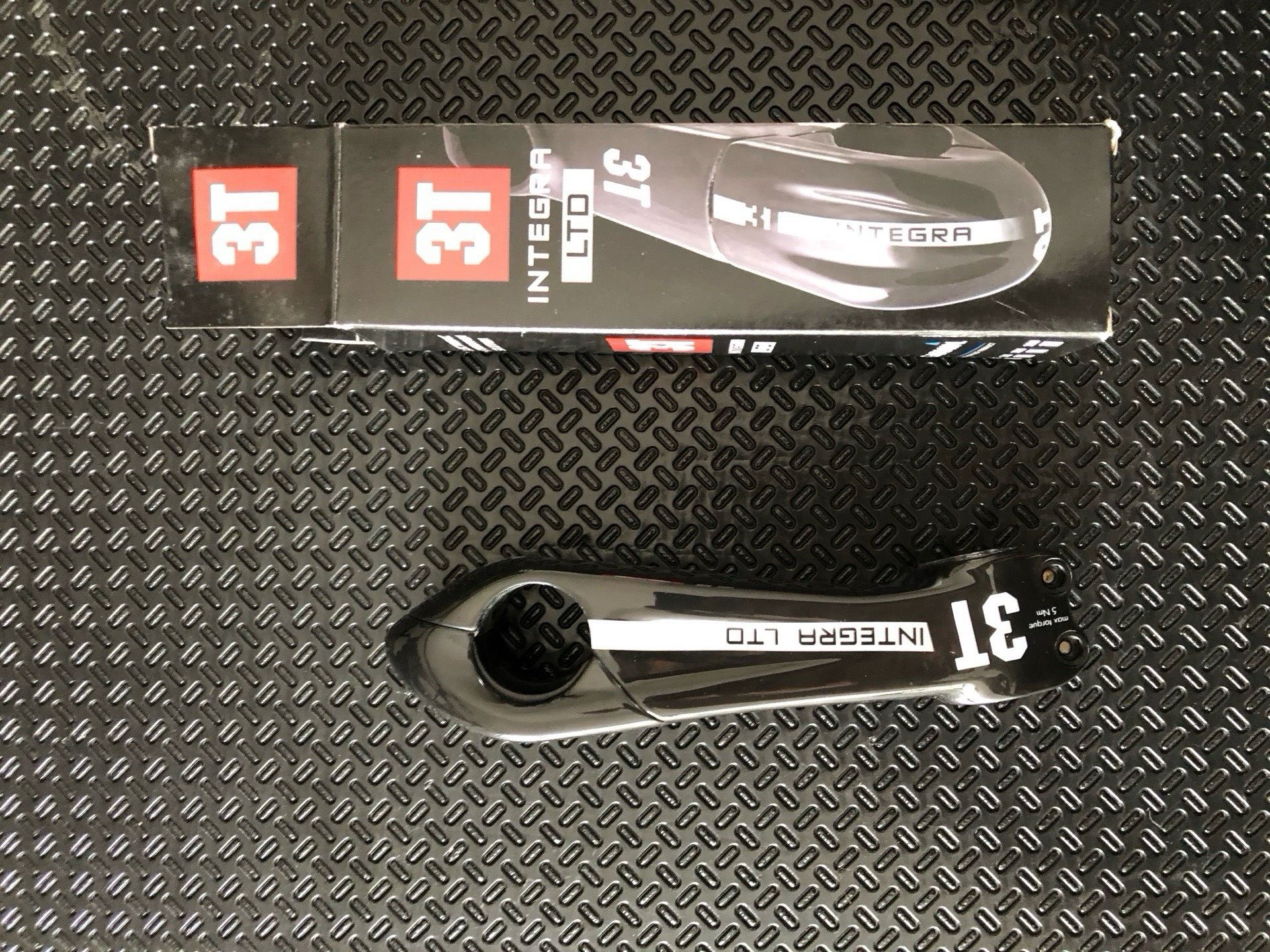 b417cf45-8f80-481f-ae0f-