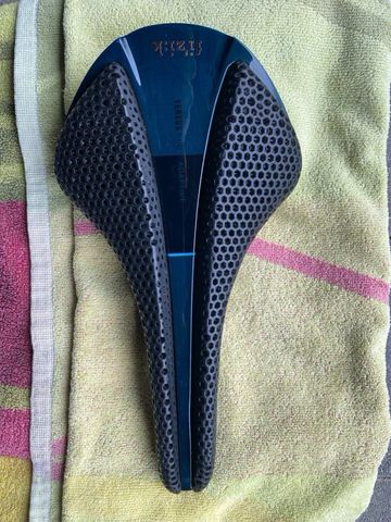 Brugt Fizik versus evo adaptive 2023 Saddles & Seatposts