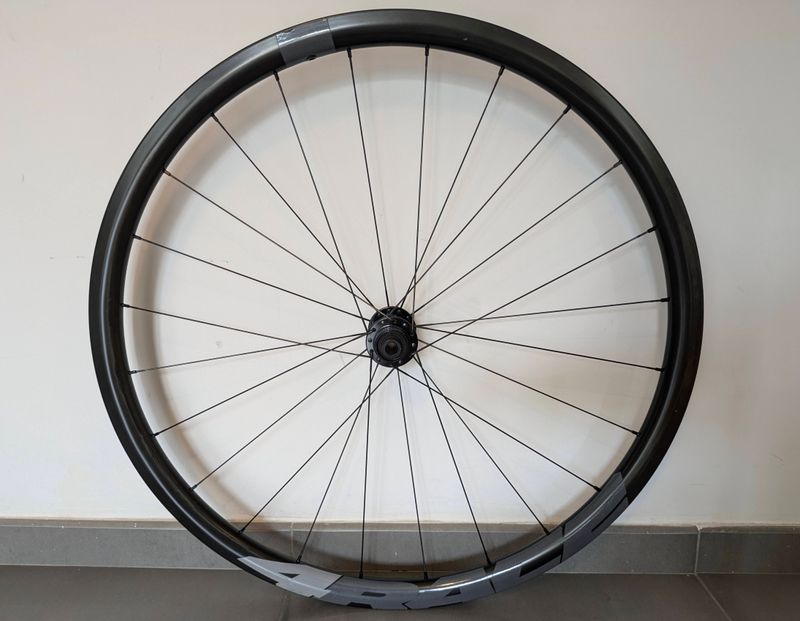 Używany 4RACE carbon 2023 bike — zdjęcie 1 z 4
