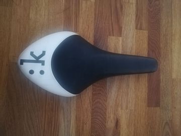 Brugt Fizik Sella bianca e nera bike
