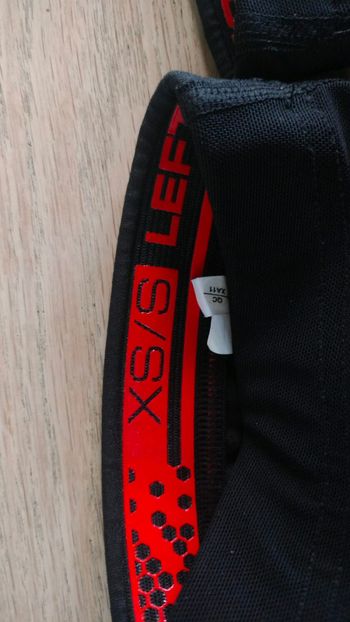 Used Troy Lee Designs knee guard 2024 bike — image 3 of 4