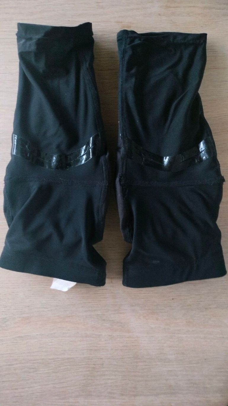 Used Troy Lee Designs knee guard 2024 bike — image 2 of 4