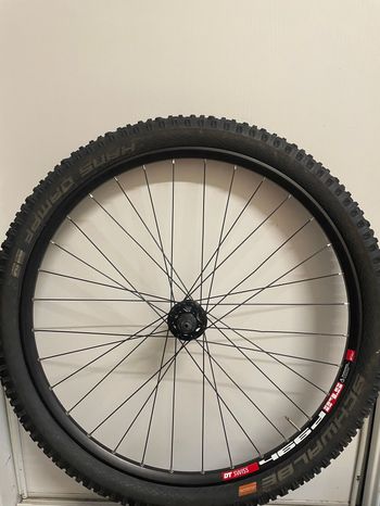 Used Dt Swiss 466d 27.5 pouces 2022 bike — image 2 of 3
