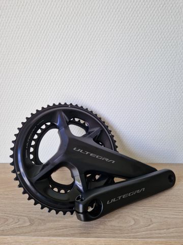 Brugt Shimano Ultergra R8100 12V 2025 Drivetrain & Pedals