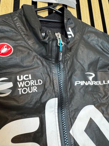 Used Castelli Idro Vest 2019 bike — image 4 of 5
