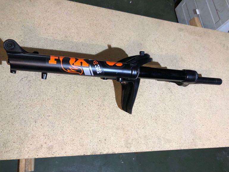 Brugt Fox 38 grip 2023 bike — billede 2 af 4