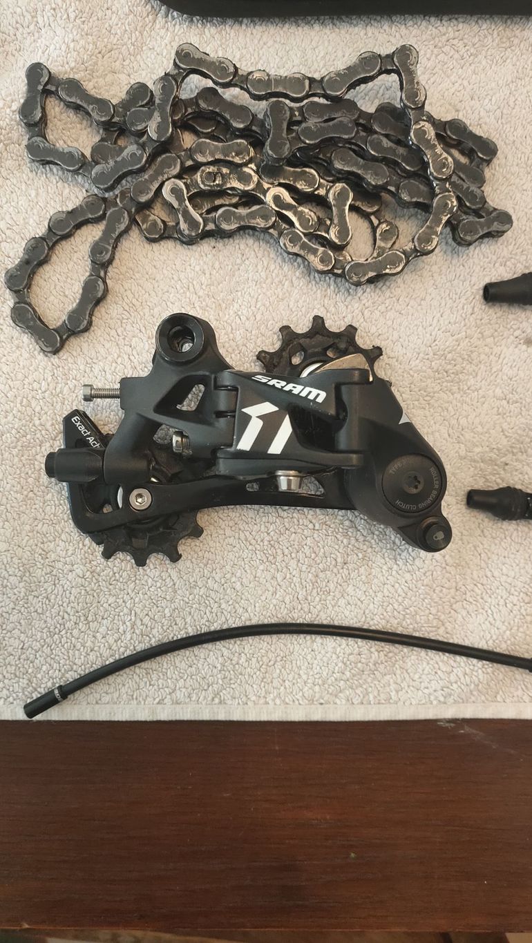 Brugt Sram Apex 1 2024 bike — billede 2 af 6