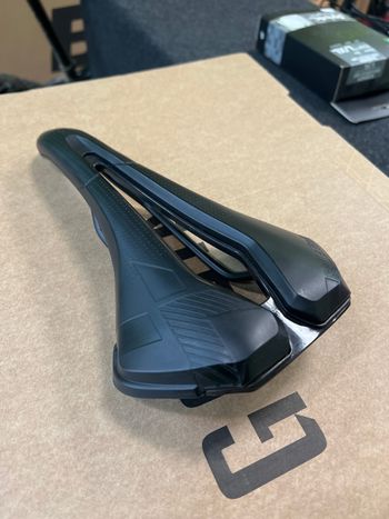 Used Selle Italia X-LR Air Cross TM Superflow 2024 bike — image 2 of 3