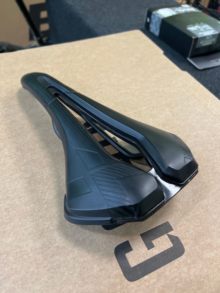 Used Selle Italia X-LR Air Cross TM Superflow 2024 bike — image 2 of 3