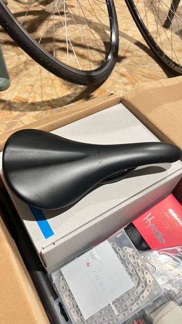 Brugt Fabric Scoop Ultimate Radius Saddles & Seatposts
