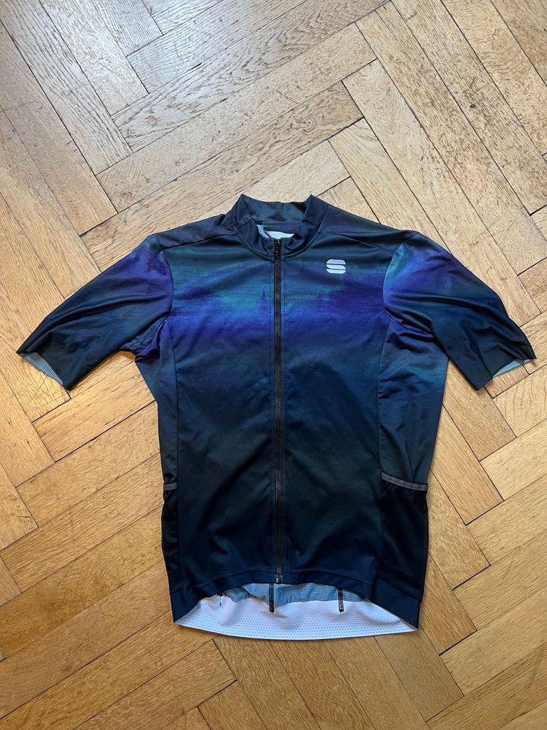 Brugt Sportful FLOW SUPERGIARA JERSEY 2024 bike — billede 1 af 3